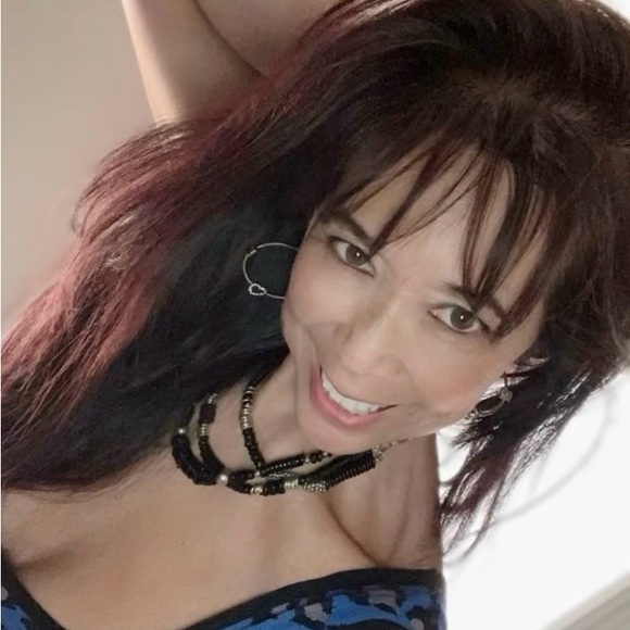 Meet your Posher, Justine - Picture 7 of 12